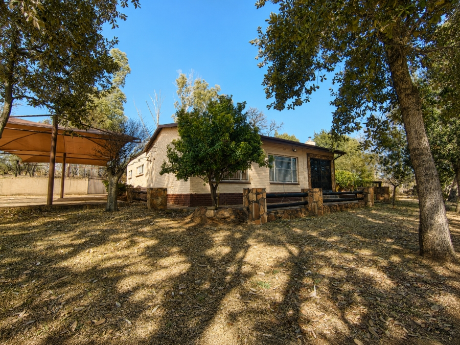 4 Bedroom Property for Sale in Grootfontein North West